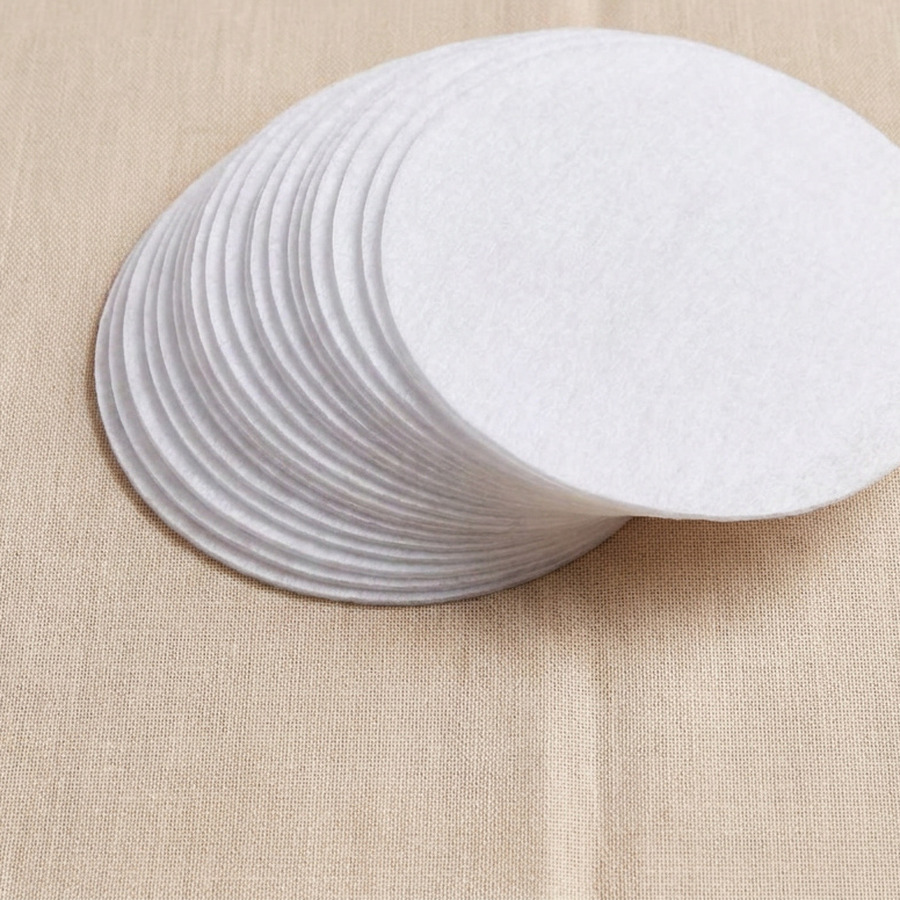 Un tappetino tondo bianco per il fondo